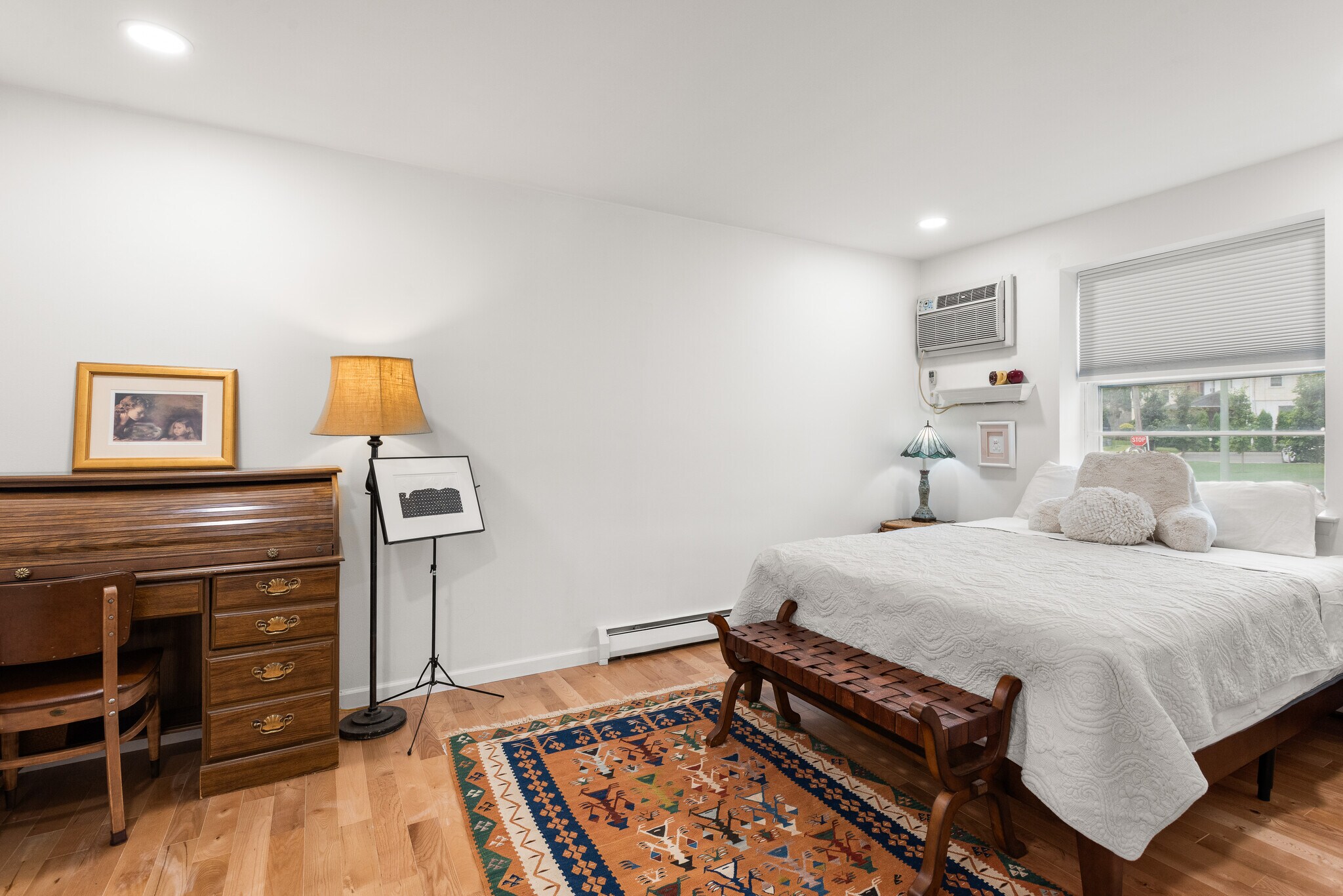 Building Photo - 48 Llanfair Rd