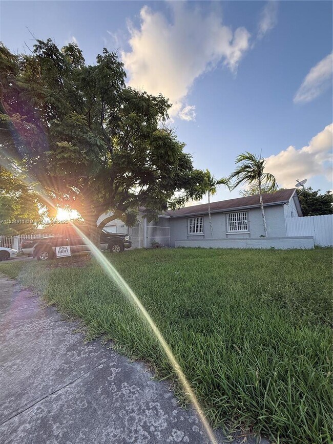 Building Photo - 13237 SW 257th Terrace