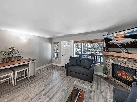 Building Photo - 360 Galaxy Ln
