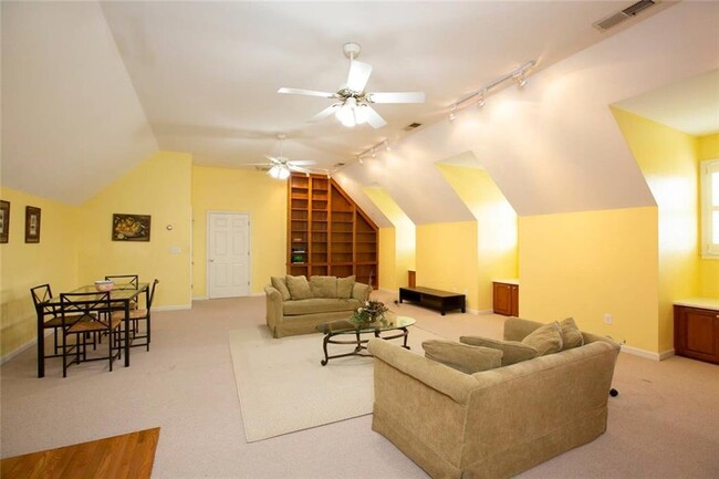 Building Photo - 2531 Old Salem Cir SE