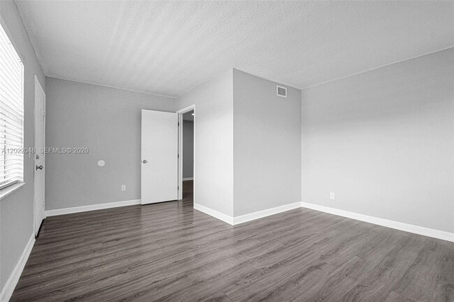 Building Photo - 400 NW 65th Ave