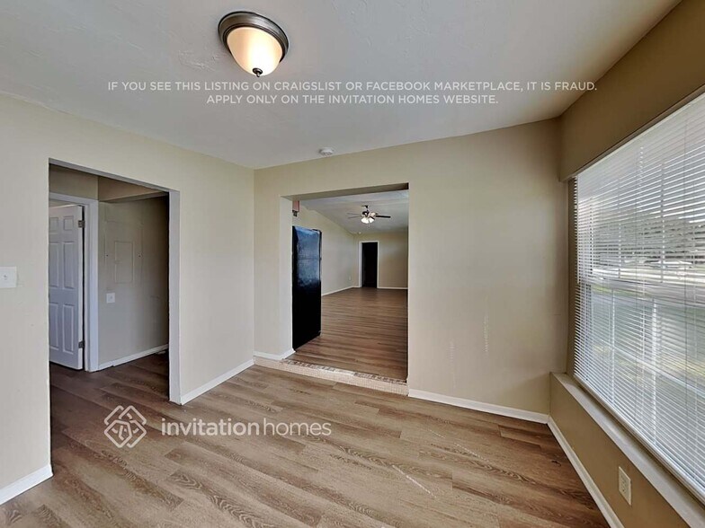 Building Photo - 3821 27th Pkwy