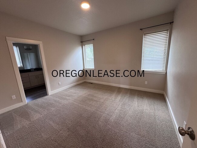Building Photo - 3bed 2bath Cal Young Area home