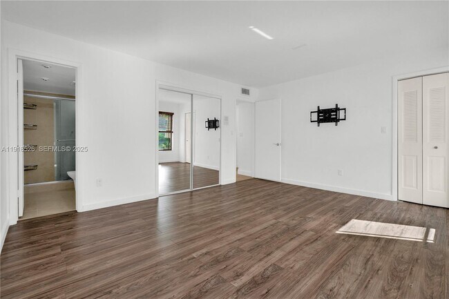 Building Photo - 9823 SW 93rd Terrace