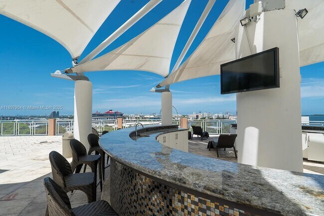 Building Photo - 244 Biscayne Blvd