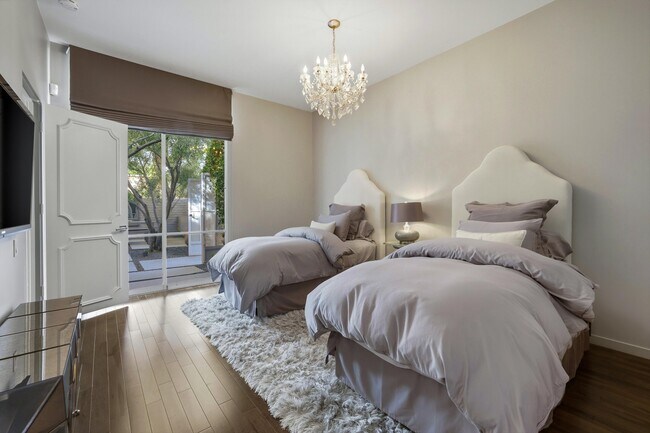 Building Photo - 47125 El Menara Cir