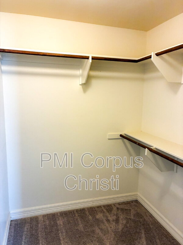 Building Photo - 3701 Nahid Ct