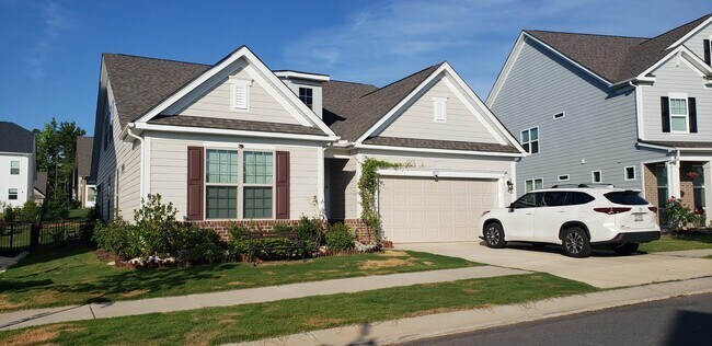 Building Photo - 4511 Waylon Ave