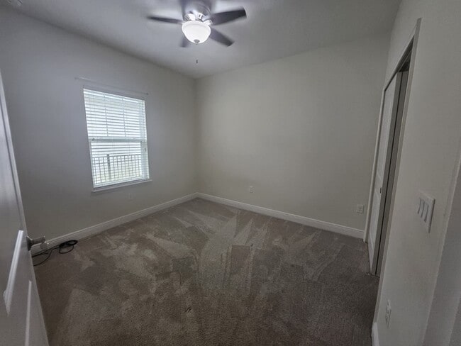 Building Photo - 5435 Estero Loop