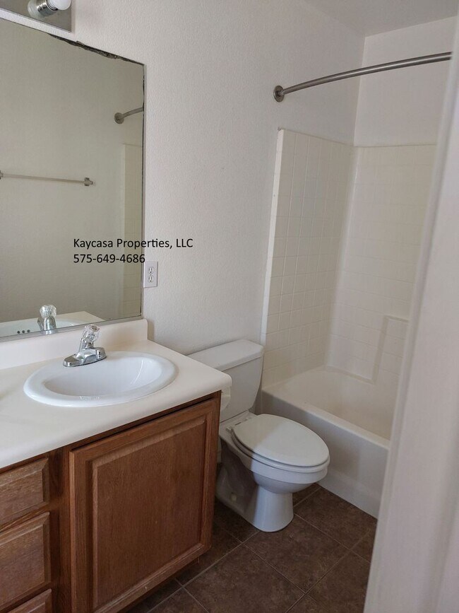 Building Photo - Great 3 Bedroom Home Off Mesa Grande