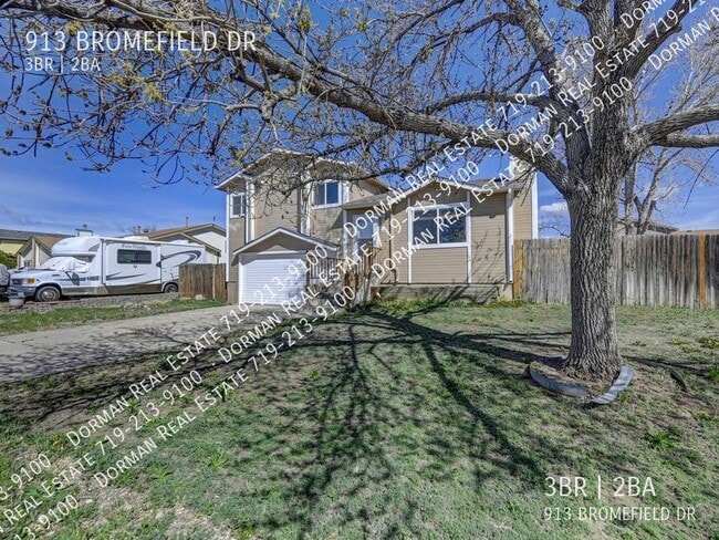 Building Photo - 913 Bromefield Dr