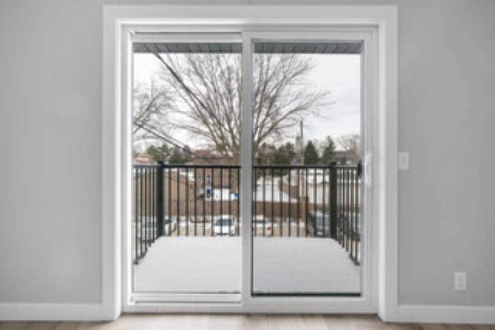 Building Photo - 1650 W 42nd St
