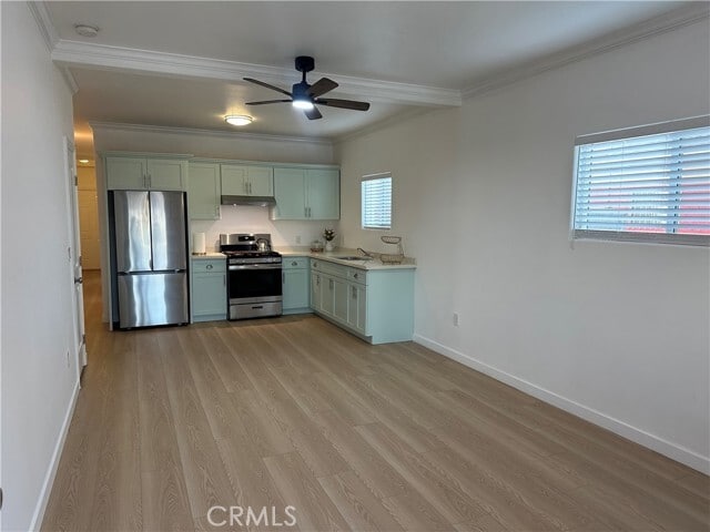 Building Photo - 956 E 43rd St