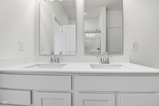 Building Photo - 2863 Piper Pl