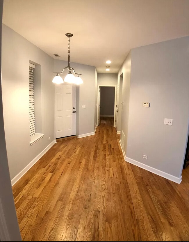 Building Photo - 2341 N Albany Ave