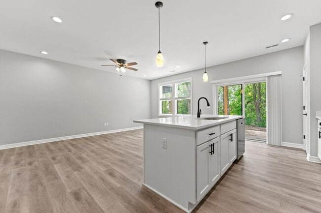 Building Photo - 11532 Willowbrook Rd