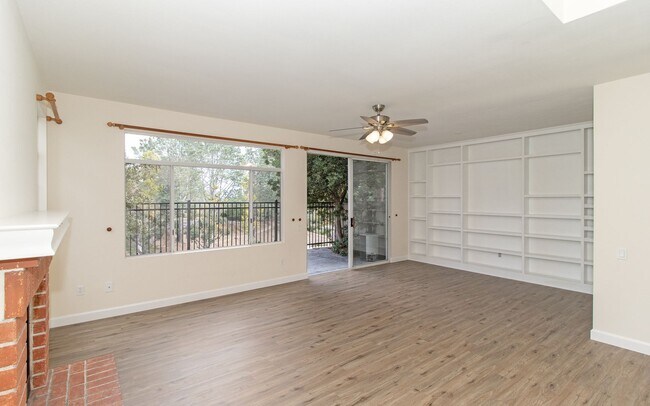 Building Photo - Home in the Community of Del Mar Highlands!