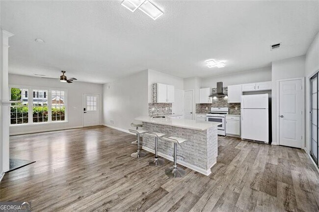 Building Photo - 1636 Heyford Cir