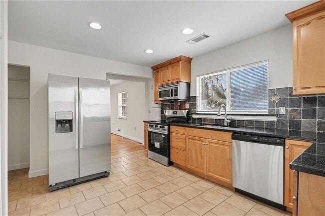 Building Photo - 3036 Peeler Rd