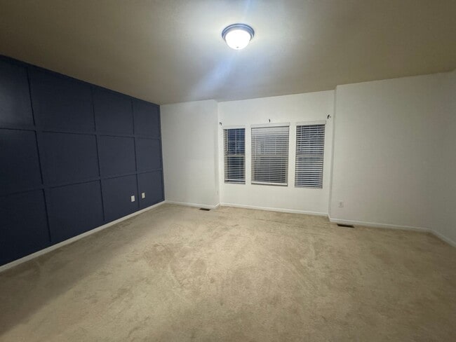 Building Photo - 1052 Spacious Skies Ln