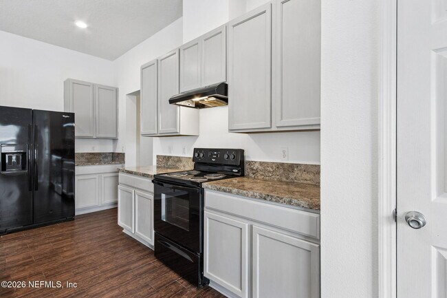 Building Photo - 15929 Hutton Ln
