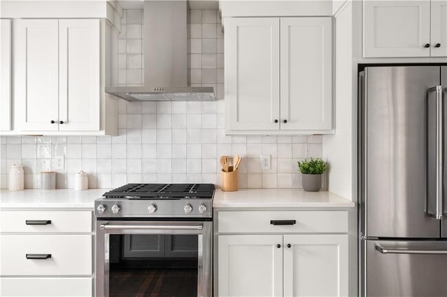 Building Photo - 845 Ormewood Terrace SE