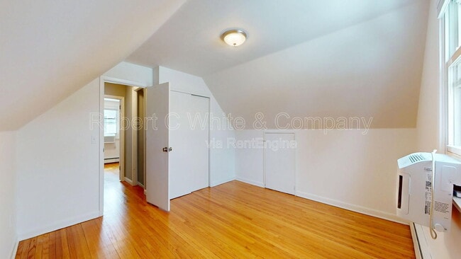 Building Photo - 161 Mona Terrace