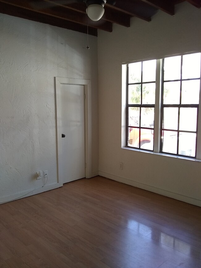 Building Photo - 115 Peachtree St