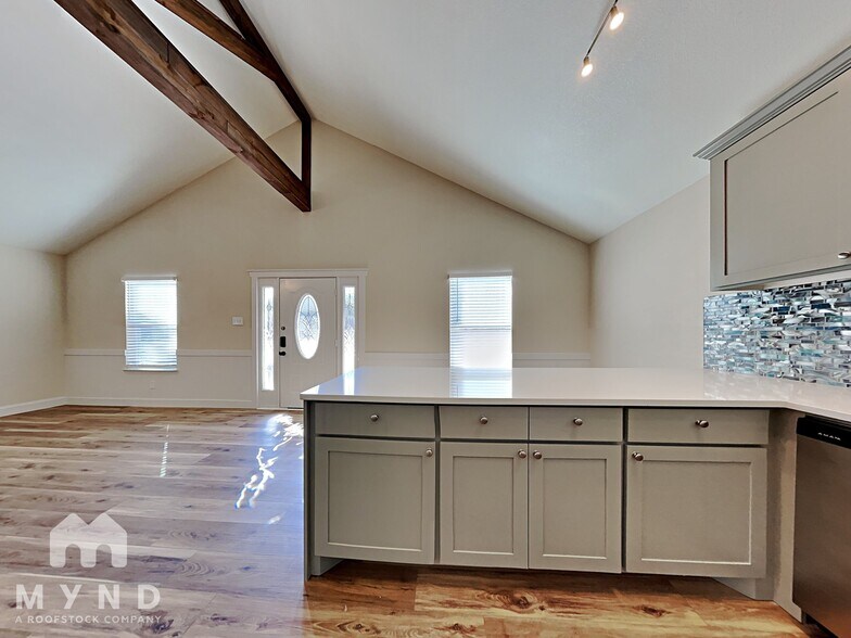 Building Photo - 2703 Stellar Ct