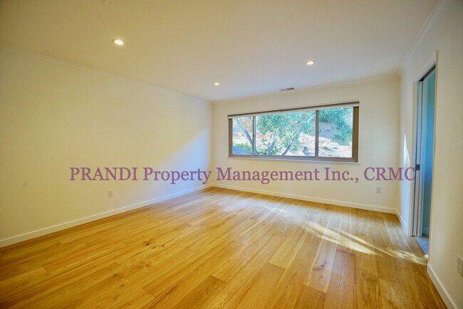 Building Photo - Quality Novato Home With Great Floorplan N...