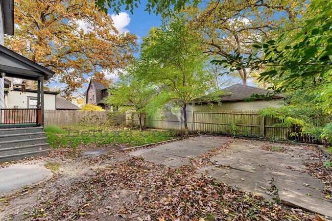 Building Photo - 312 Eastern Ave SE