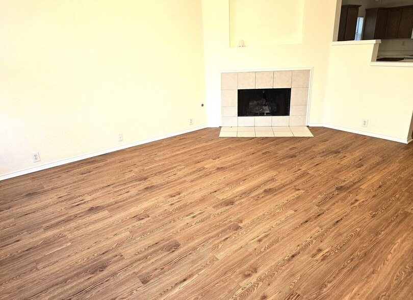 Building Photo - 1802 Berkley Dr