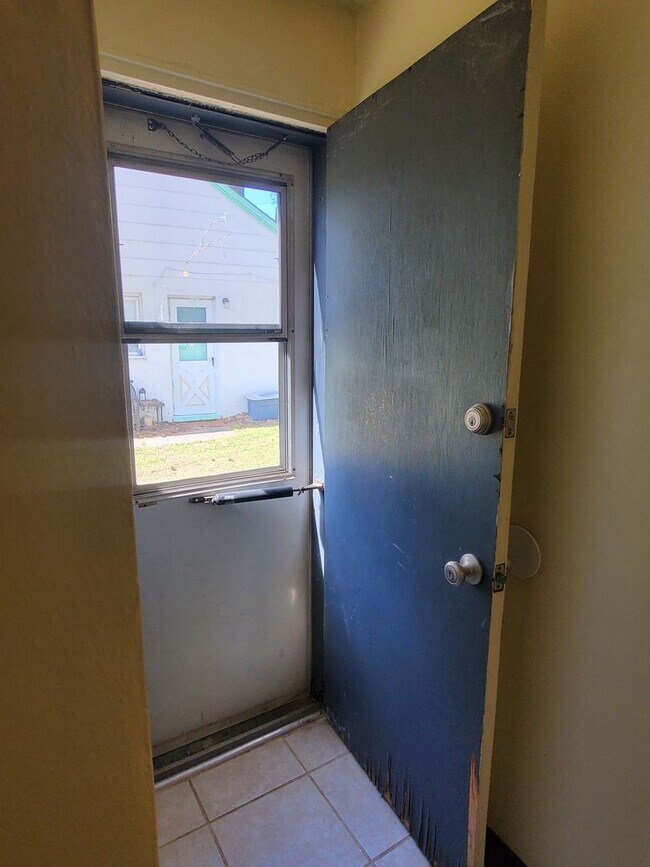 Building Photo - REV5214#A-EA