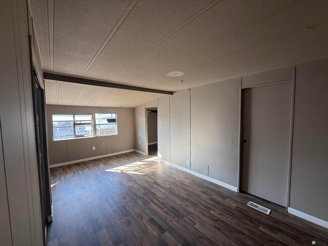 Building Photo - 11268 S Hummingbird Ln