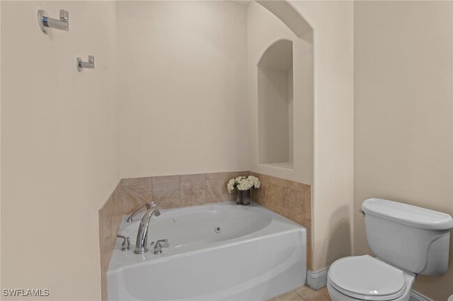 Building Photo - 1248 Carpazi Ct