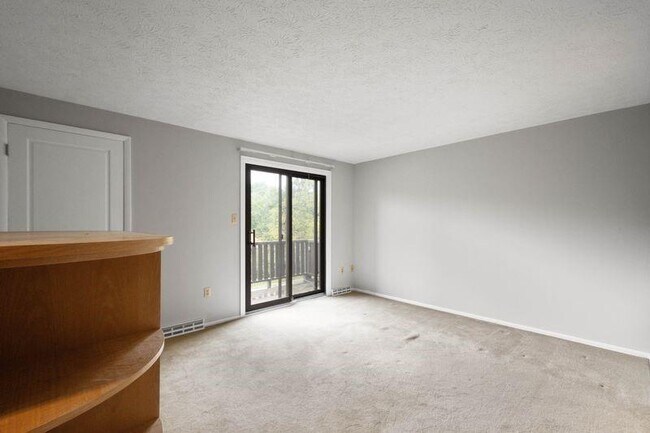 Building Photo - 214 Wedgewood Rd