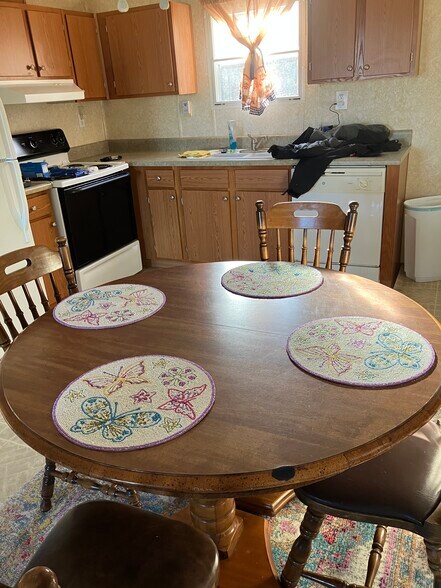 Building Photo - 440 Wade Rd