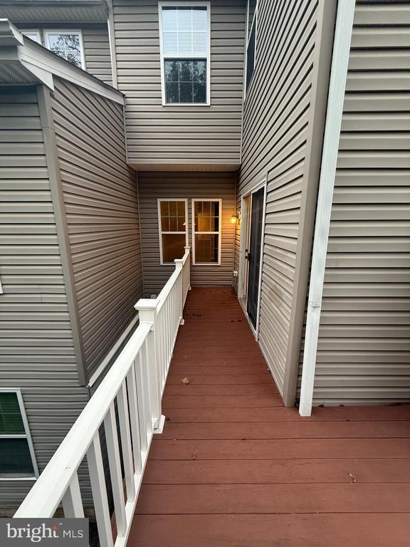 Building Photo - 405 Signal Ct