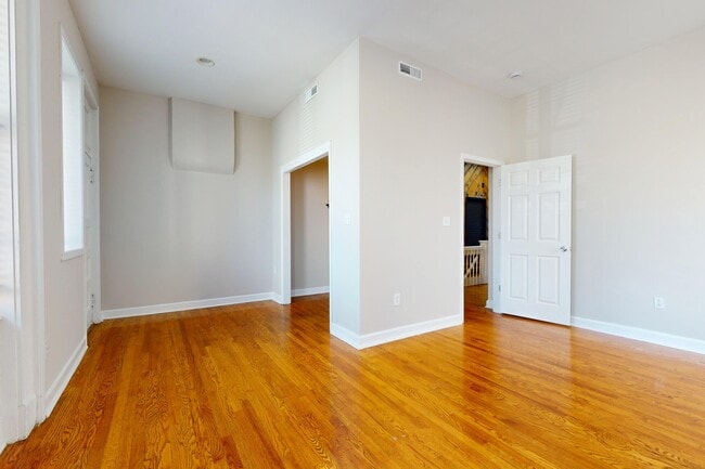 Interior Photo - Gerhardt
