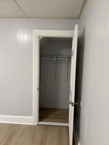 Bedroom 2 Closet - 24 middle st