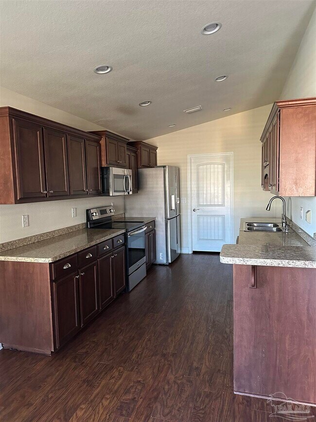 Building Photo - 3323 Wasatch Range Loop