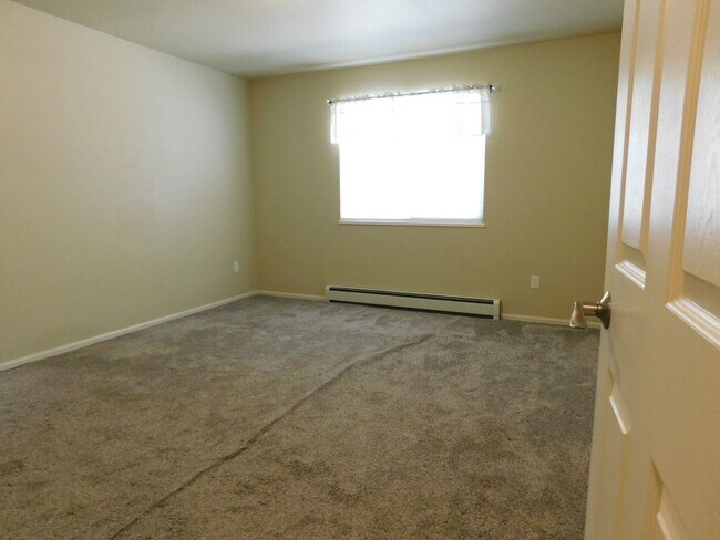 Building Photo - Nice Home in Chatfield II Subdivision