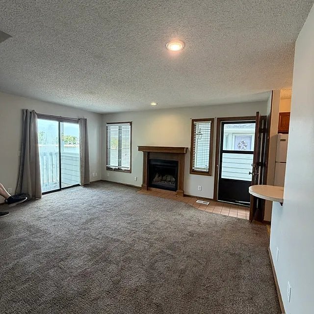 Building Photo - 1007 N Lakewind St