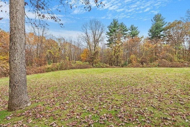 Building Photo - 39 Monadnock Dr