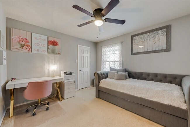 Building Photo - 9805 Tanglebrush Dr