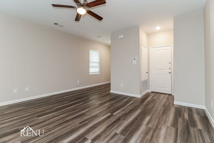 Building Photo - 6120 Harrah Ln