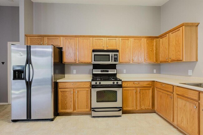 Building Photo - 1409 Molson Lake Dr