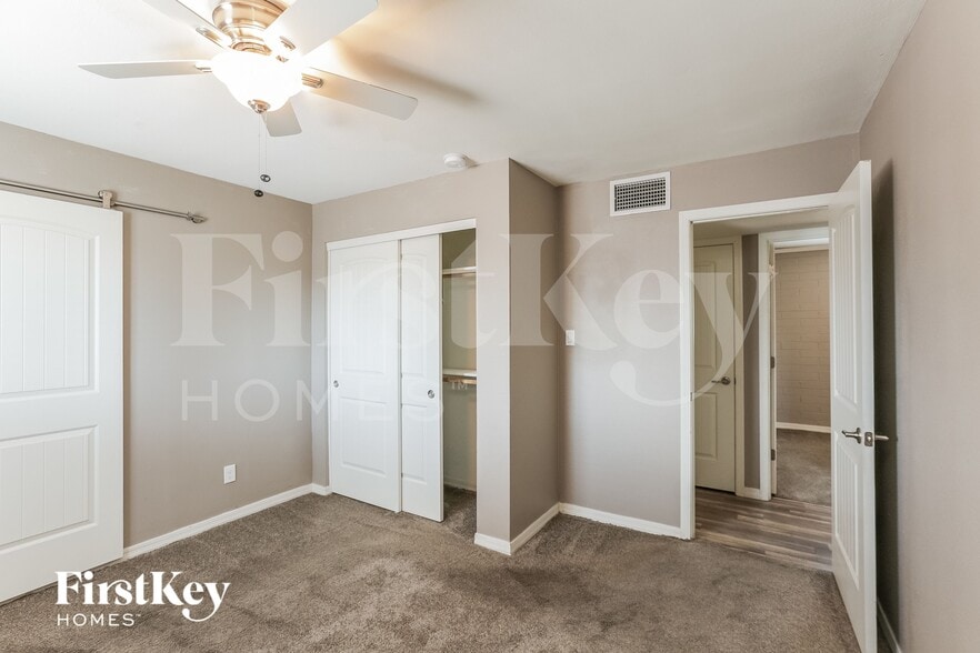 Building Photo - 14832 N 35th Pl