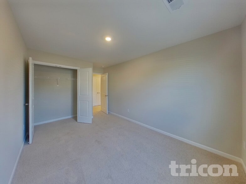 Building Photo - 2 Beautyberry St