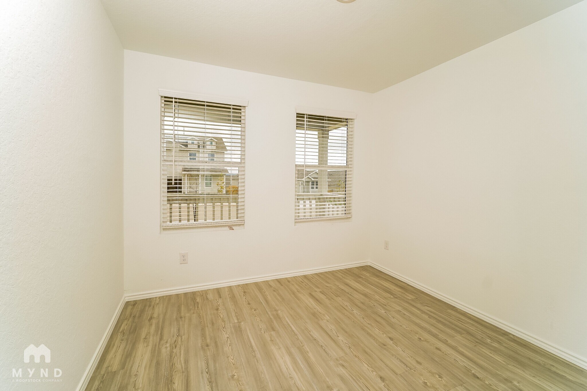 Building Photo - 5931 Sunset Song Ln